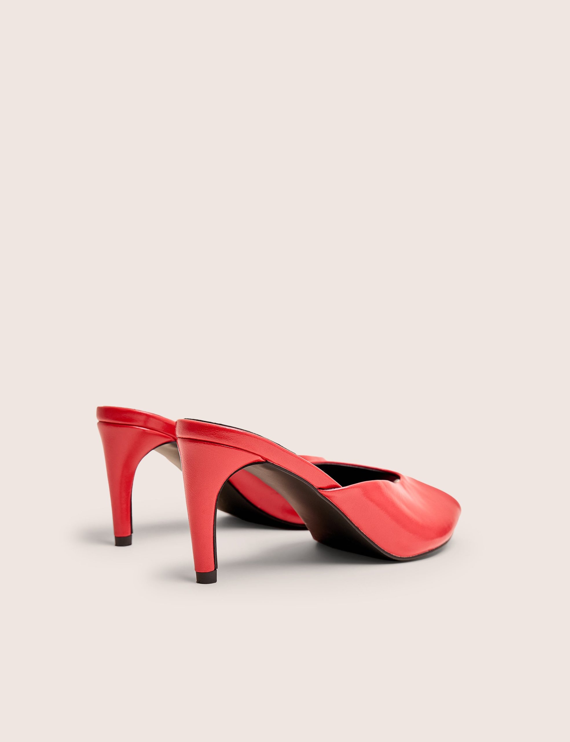Stessy Red Peep Toe Curved Mid Heels - Image 4